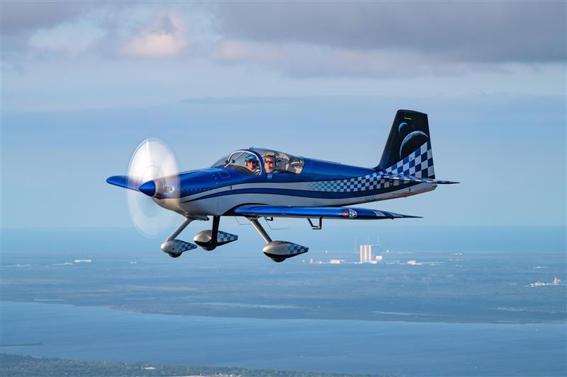 Rick Weiss' Apollo Tribute RV-7A and the VAB @ KSC